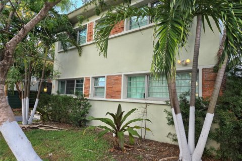 Immobilier commercial à vendre à Miami Beach, Floride: 395.21 m2 № 1961521 - photo 2