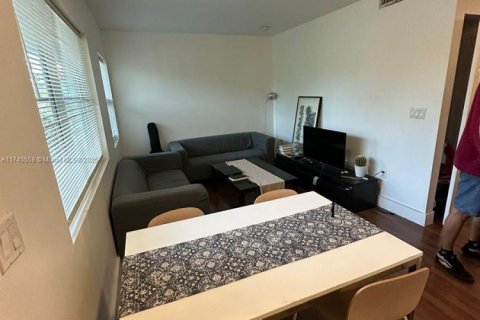 Immobilier commercial à vendre à Miami Beach, Floride: 395.21 m2 № 1961521 - photo 6