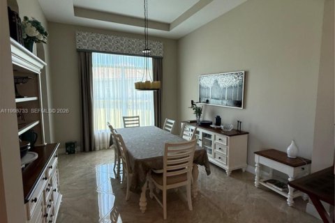 Villa ou maison à vendre à Port St. Lucie, Floride: 3 chambres, 291.99 m2 № 2064193 - photo 9