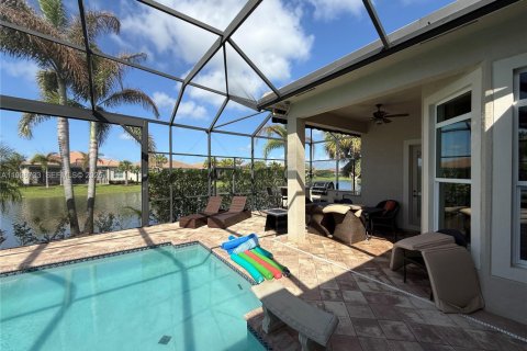 Villa ou maison à vendre à Port St. Lucie, Floride: 3 chambres, 291.99 m2 № 2064193 - photo 15