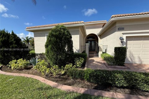 Villa ou maison à vendre à Port St. Lucie, Floride: 3 chambres, 291.99 m2 № 2064193 - photo 3