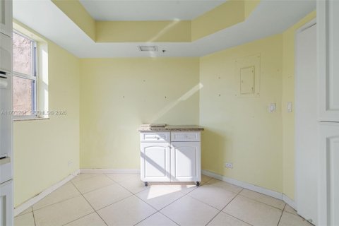Condo in Lauderhill, Florida, 3 bedrooms  № 1697044 - photo 15