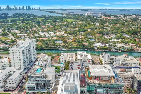 Condominio en venta en Miami Beach, Florida, 2 dormitorios, 91.23 m2 № 1786513 - foto 27