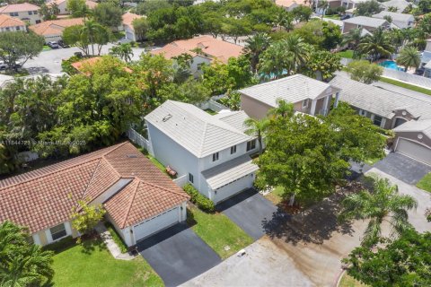 House in Plantation, Florida 3 bedrooms, 167.78 sq.m. № 1841353 - photo 26