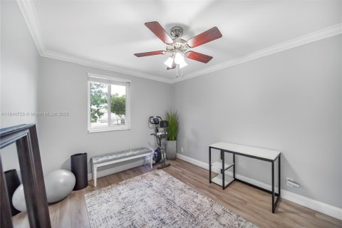 House in Plantation, Florida 3 bedrooms, 167.78 sq.m. № 1841353 - photo 22