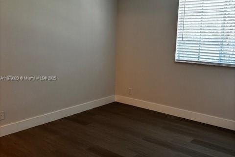 Townhouse in Weston, Florida 2 bedrooms, 105.07 sq.m. № 1896223 - photo 11