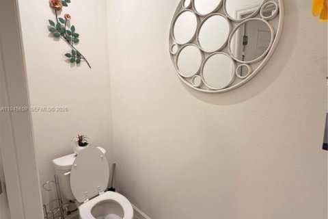 House in Port St. Lucie, Florida 3 bedrooms, 149.94 sq.m. № 2003192 - photo 22