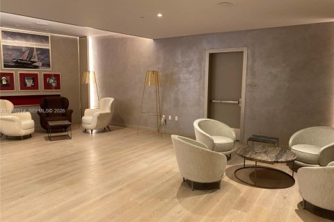 Condo in Miami, Florida, 1 bedroom  № 2053088 - photo 29