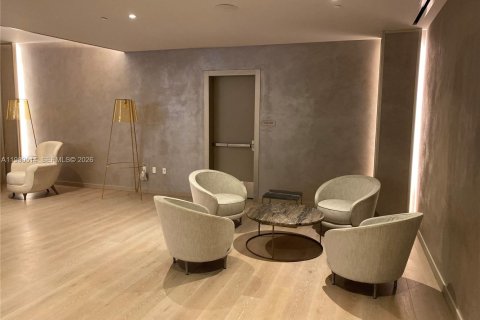 Condo in Miami, Florida, 1 bedroom  № 2053088 - photo 28