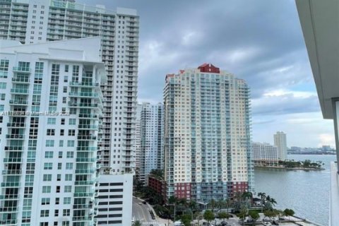 Copropriété à vendre à Miami, Floride: 1 chambre, 60.67 m2 № 1804246 - photo 1