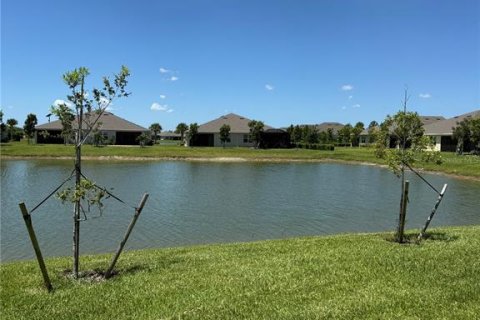 Casa en venta en Port Charlotte, Florida, 2 dormitorios, 140.84 m2 № 2235447 - foto 5