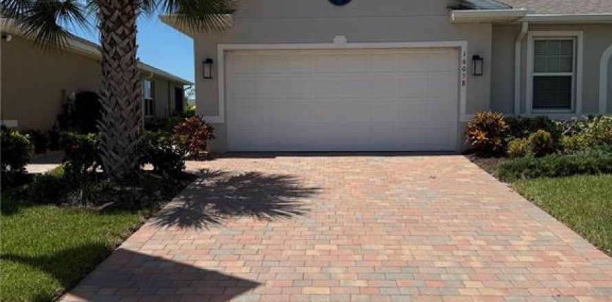 Casa en Port Charlotte, Florida 2 dormitorios, 140.84 m2 № 2235447