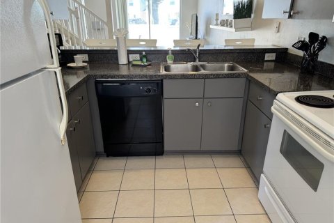 Townhouse in Kissimmee, Florida 3 bedrooms, 136.38 sq.m. № 2098403 - photo 17