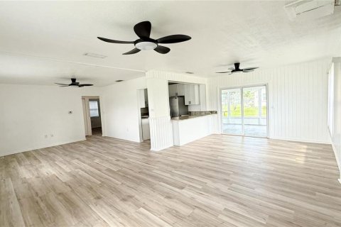 Villa ou maison à vendre à Palmetto, Floride: 2 chambres, 98.1 m2 № 1887146 - photo 3