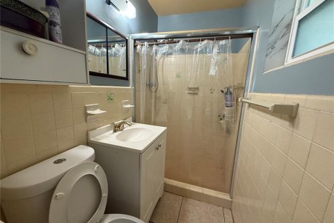 Casa en alquiler en Palm Springs, Florida, 3 dormitorios, 811.97 m2 № 1831229 - foto 8