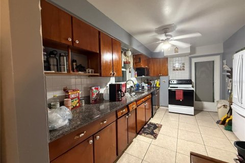 Casa en alquiler en Palm Springs, Florida, 3 dormitorios, 811.97 m2 № 1831229 - foto 6