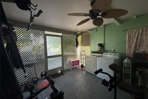 Casa en alquiler en Palm Springs, Florida, 3 dormitorios, 811.97 m2 № 1831229 - foto 19