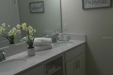 Condo in Kissimmee, Florida, 2 bedrooms  № 1126743 - photo 17