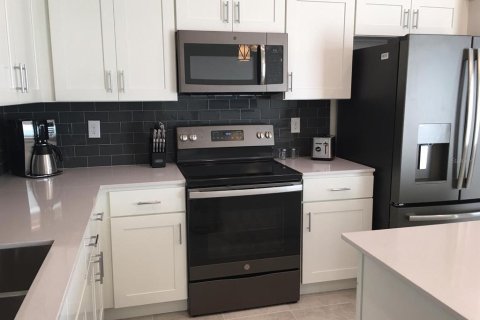 Condo in Kissimmee, Florida, 2 bedrooms  № 1126743 - photo 21