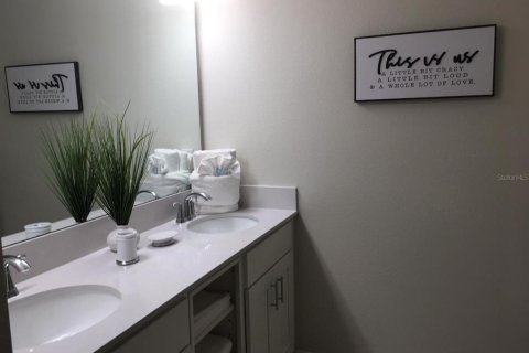 Condo in Kissimmee, Florida, 2 bedrooms  № 1126743 - photo 22