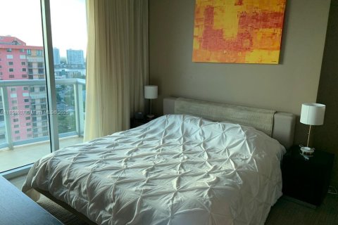Condominio en venta en Sunny Isles Beach, Florida, 2 dormitorios, 84.36 m2 № 1871726 - foto 14