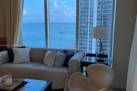 Condominio en venta en Sunny Isles Beach, Florida, 2 dormitorios, 84.36 m2 № 1871726 - foto 5