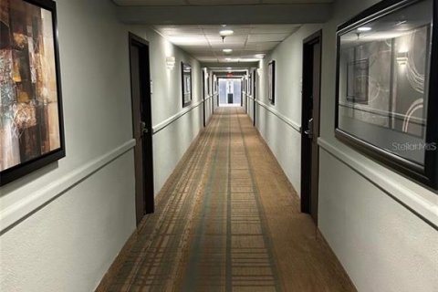 Condo in Orlando, Florida, 2 bedrooms № 2112286 - photo 6