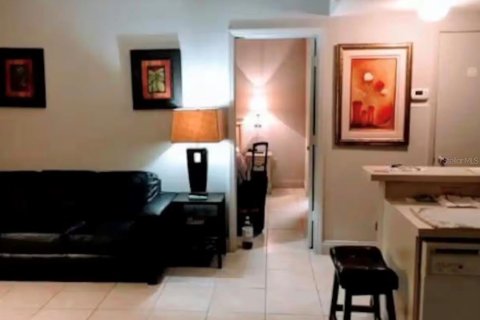 Condo in Orlando, Florida, 2 bedrooms № 2112286 - photo 10