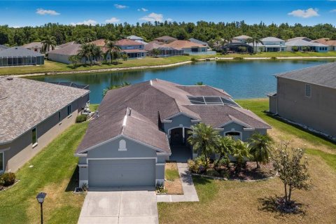House in Lakeland, Florida 3 bedrooms, 175.68 sq.m. № 1680037 - photo 3