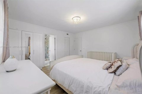 Casa en venta en Davie, Florida, 3 dormitorios, 104.24 m2 № 2071113 - foto 9