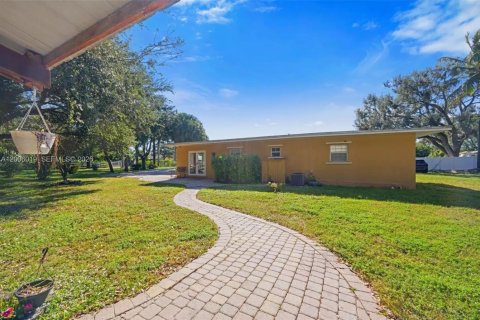 Casa en venta en Davie, Florida, 3 dormitorios, 104.24 m2 № 2071113 - foto 29