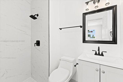 Снять в аренду виллу или дом в Окленд-Парк, Флорида 3 спальни, 165.37м2, № 1947693 - фото 23