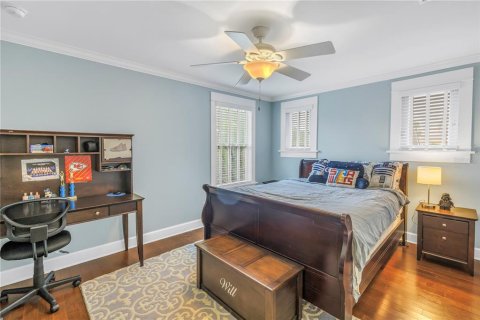 House in Saint Petersburg, Florida 5 bedrooms, 291.34 sq.m. № 2220593 - photo 26