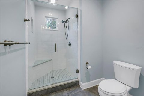 House in Saint Petersburg, Florida 5 bedrooms, 291.34 sq.m. № 2220593 - photo 23