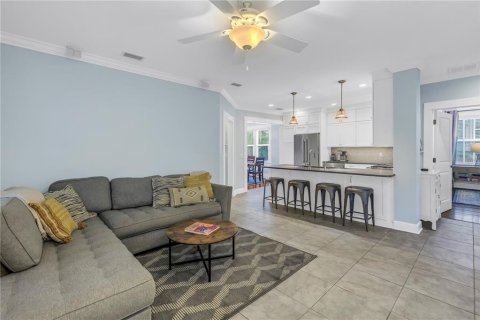 House in Saint Petersburg, Florida 5 bedrooms, 291.34 sq.m. № 2220593 - photo 14