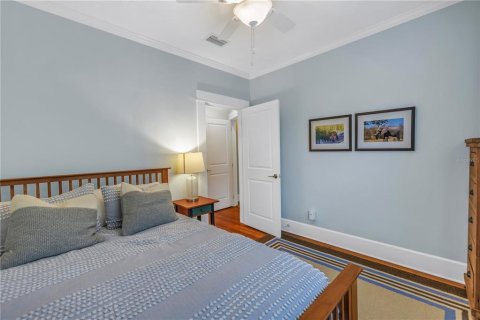 House in Saint Petersburg, Florida 5 bedrooms, 291.34 sq.m. № 2220593 - photo 17