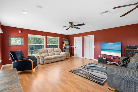 Casa en venta en North Fort Myers, Florida, 3 dormitorios, 268.12 m2 № 1581165 - foto 25