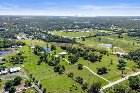 Casa en venta en North Fort Myers, Florida, 3 dormitorios, 268.12 m2 № 1581165 - foto 10
