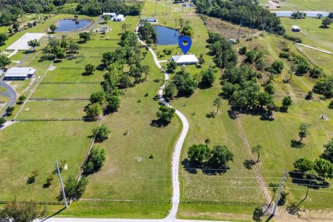 Casa en venta en North Fort Myers, Florida, 3 dormitorios, 268.12 m2 № 1581165 - foto 8