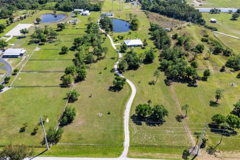 Casa en venta en North Fort Myers, Florida, 3 dormitorios, 268.12 m2 № 1581165 - foto 7