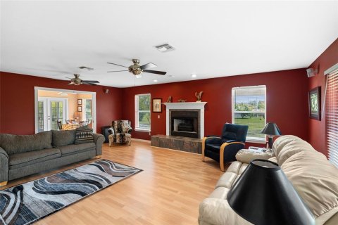 Casa en venta en North Fort Myers, Florida, 3 dormitorios, 268.12 m2 № 1581165 - foto 27