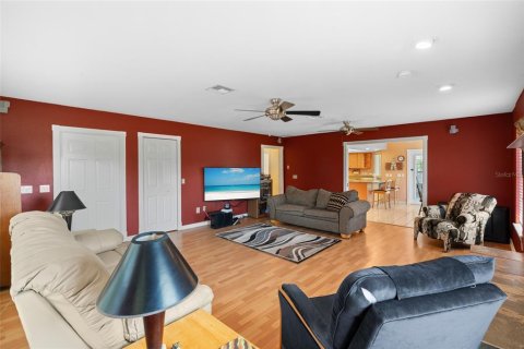 Casa en venta en North Fort Myers, Florida, 3 dormitorios, 268.12 m2 № 1581165 - foto 26