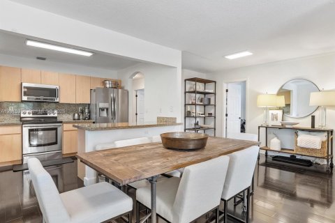 Villa ou maison à vendre à Hallandale Beach, Floride: 4 chambres, 139.17 m2 № 2172901 - photo 7