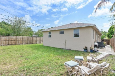 Villa ou maison à vendre à Hallandale Beach, Floride: 4 chambres, 139.17 m2 № 2172901 - photo 26