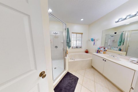 House in West Palm Beach, Florida 3 bedrooms, 176.51 sq.m. № 2241890 - photo 29