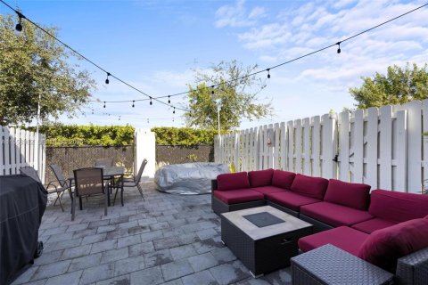 Townhouse in Homestead, Florida 3 bedrooms, 158.4 sq.m. № 2011604 - photo 23