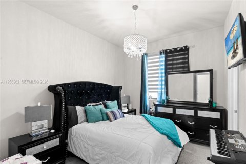 Townhouse in Homestead, Florida 3 bedrooms, 158.4 sq.m. № 2011604 - photo 18