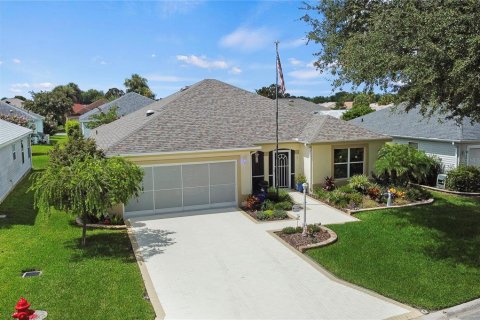 House in The Villages, Florida 3 bedrooms, 160.72 sq.m. № 1857965 - photo 1