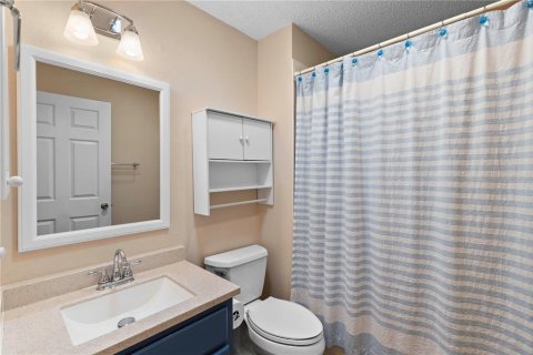 House in The Villages, Florida 3 bedrooms, 160.72 sq.m. № 1857965 - photo 24