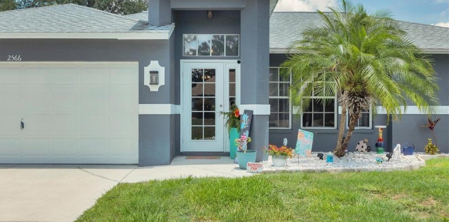 Casa en North Port, Florida 3 dormitorios, 142.05 m2 № 1899250